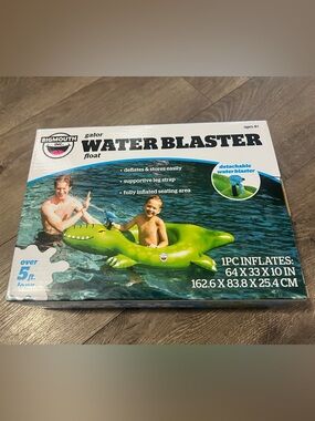 BIGMOUTH GATOR WATER BLASTER FLOAT WITH DETACHABLE WATER BLASTER NEW IN BOX